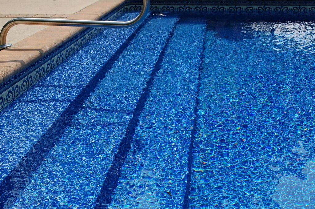 Pattern Oxford Tile/Reflections Mid State Pool Liners