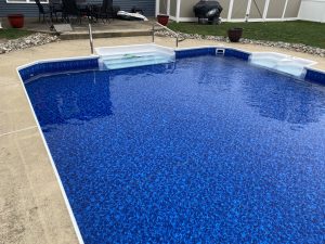 salt water pool with vinyl liner